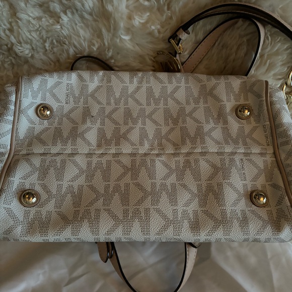 Michael Kors Grayson Medium Satchel Cream - Picture 7 of 8